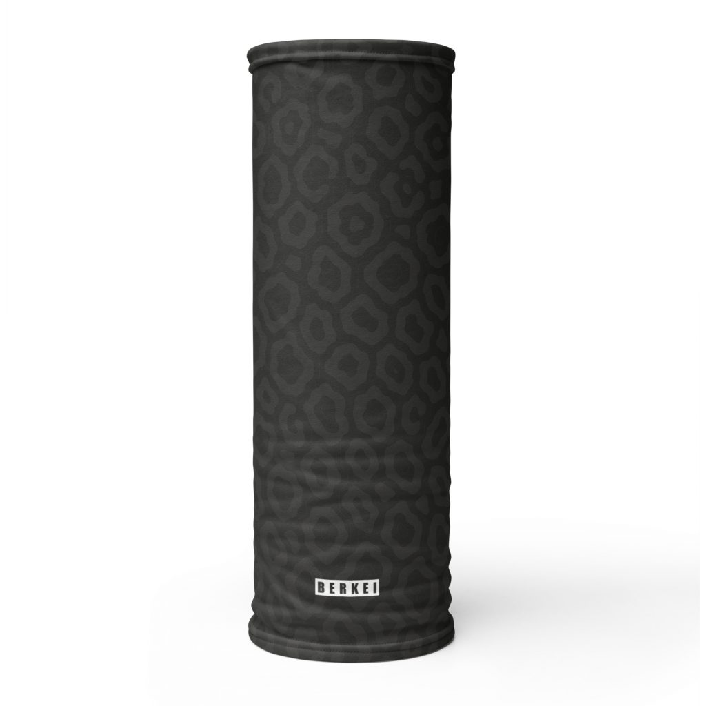 BERKEI Multifunktionstuch Midnight Leo mit stilvollem Leopardenmuster