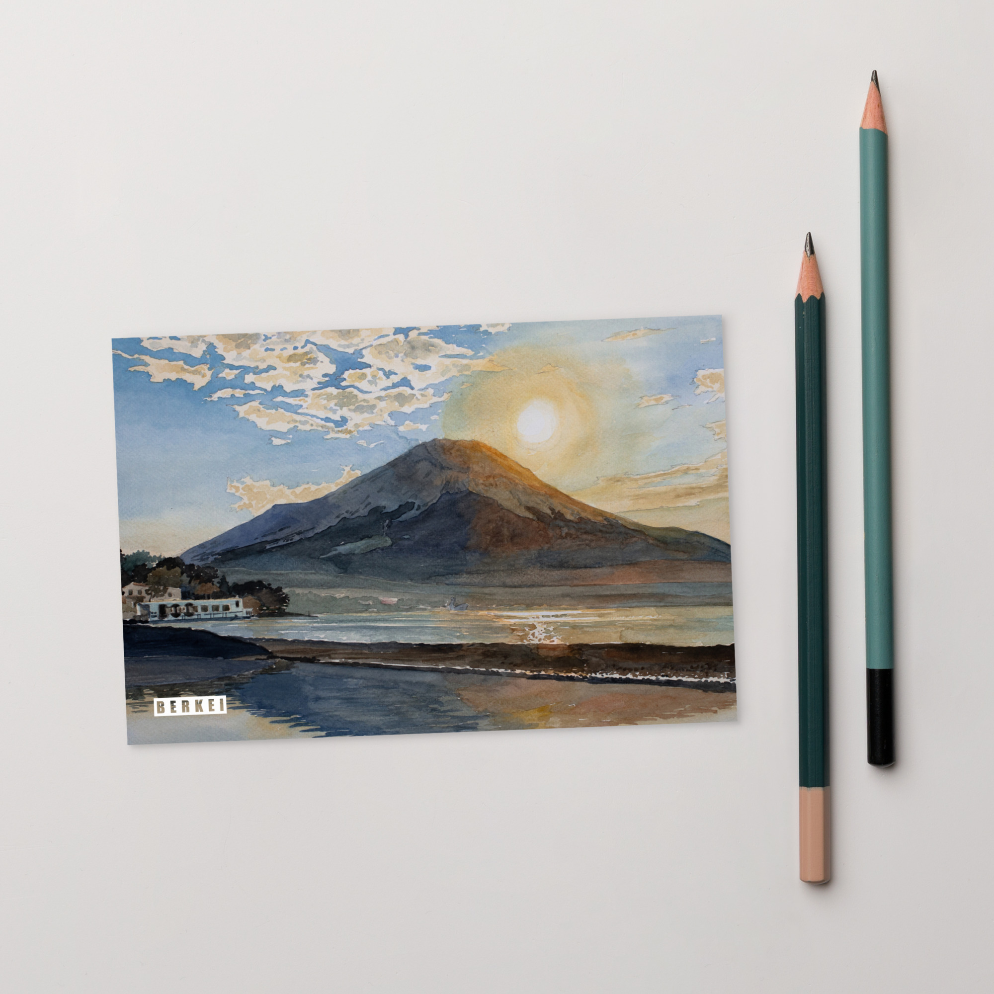 Postkarte Fuji Japan mit Wasserfarbenmalerei und Sonnenuntergangsszene