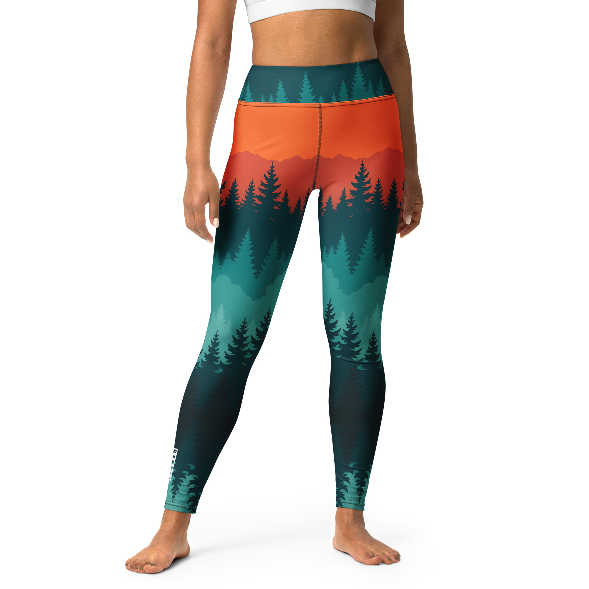 Farbenfrohe BERKEI High-Waist Performance Leggings Taiga Sunset mit Waldmotiv