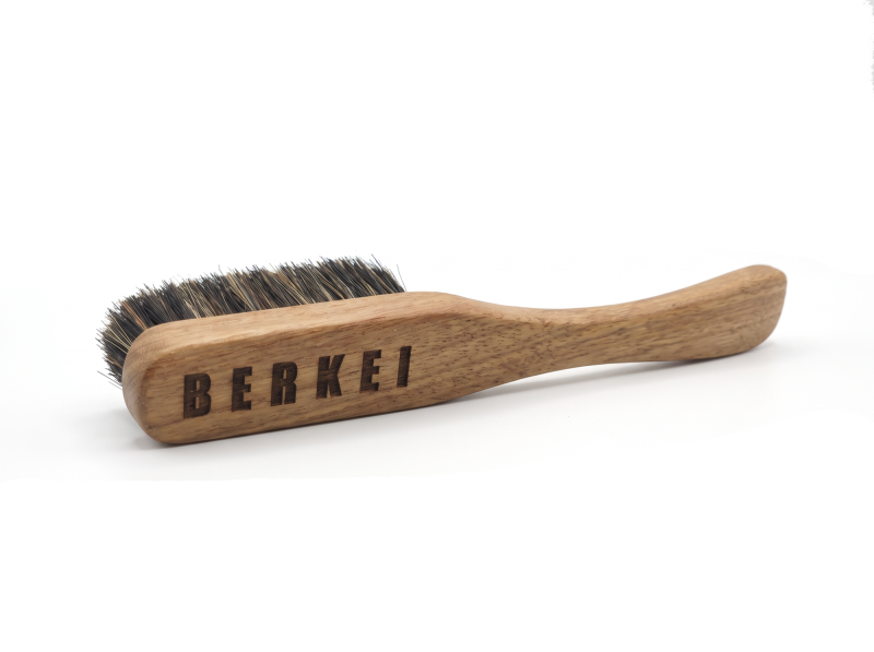BERKEI Premium Griffbürste Hartholz mit ergonomischem Holzgriff