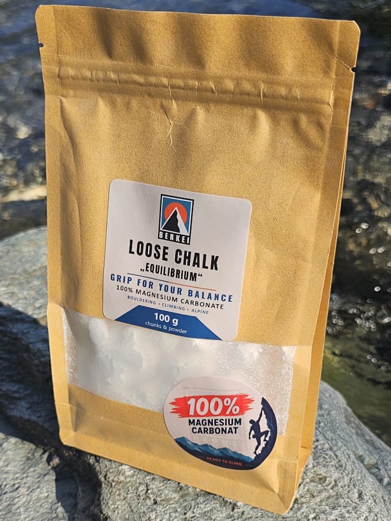 BERKEI Equilibrium loses Chalk in einem 100 g Beutel für besseren Grip beim Klettern.